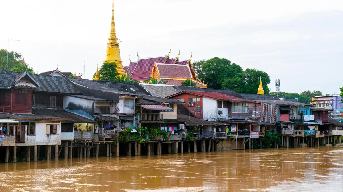 La communauté du front de mer de Chantaboon à Chanthaburi en Thaïlande