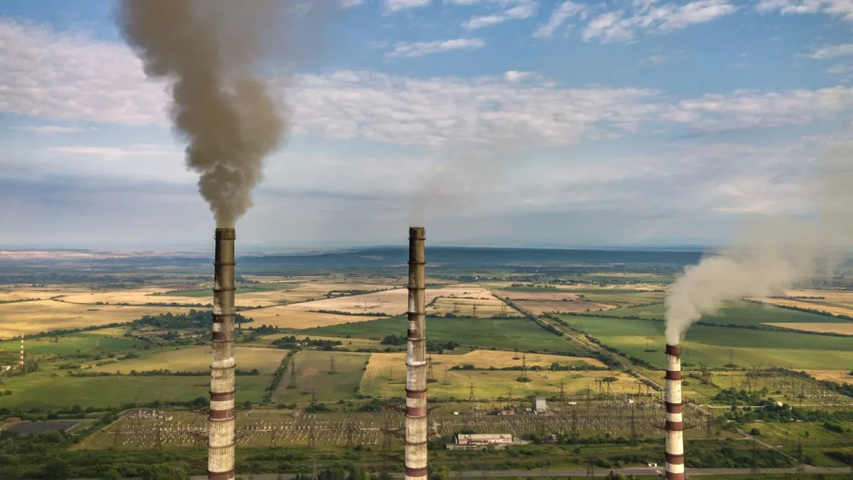 Émissions de l’UE : −47 % projetés pour 2030, quand la loi climat exige −55 %