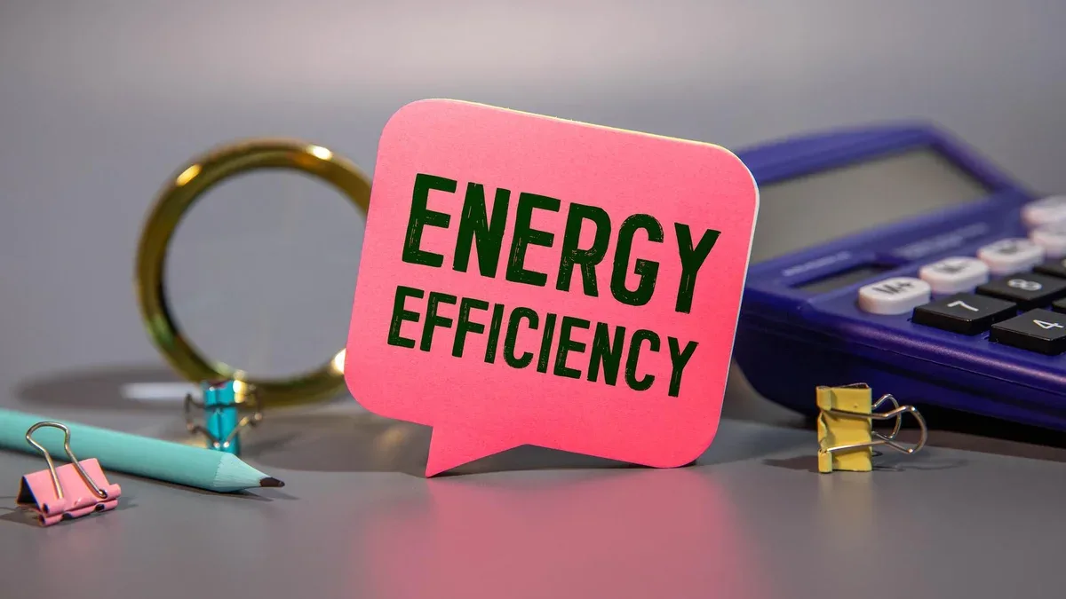 Silhouette d'éolienne, énergie renouvelable
