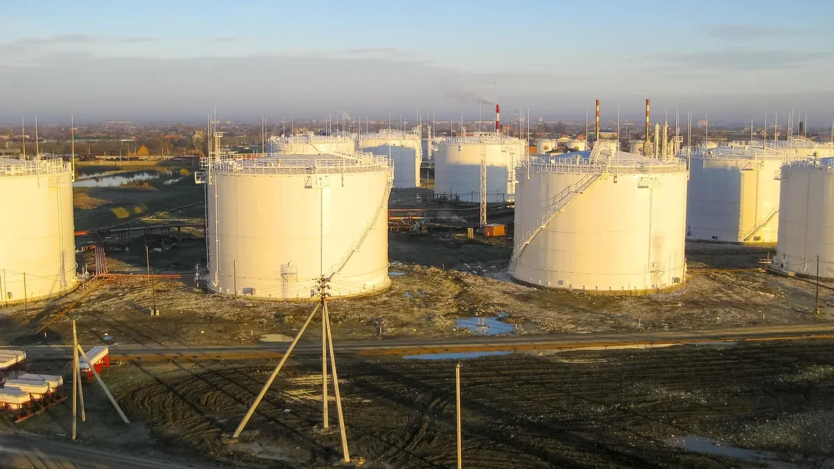 réservoirs de stockage pour produits pétroliers